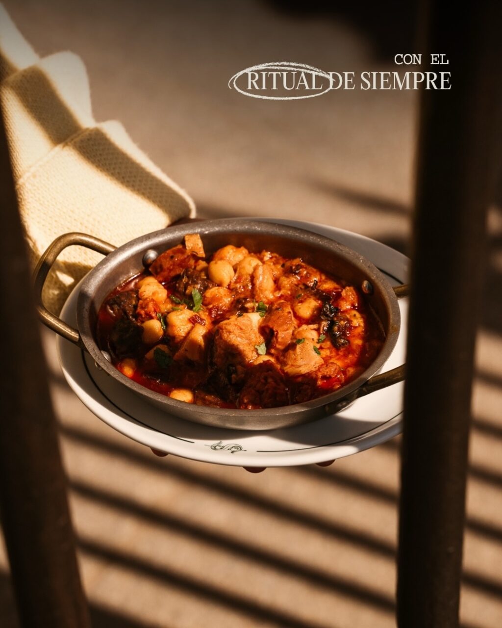 Instagram post from lasabatica_sevilla. This post is in position 3.