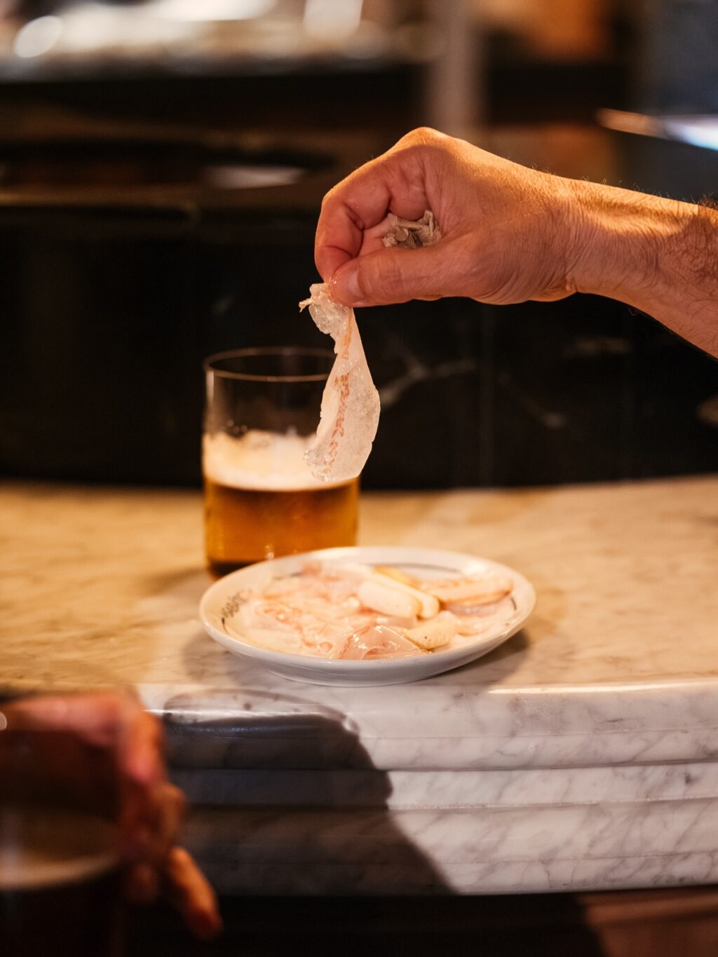 Instagram post from lasabatica_sevilla. This post is in position 0.