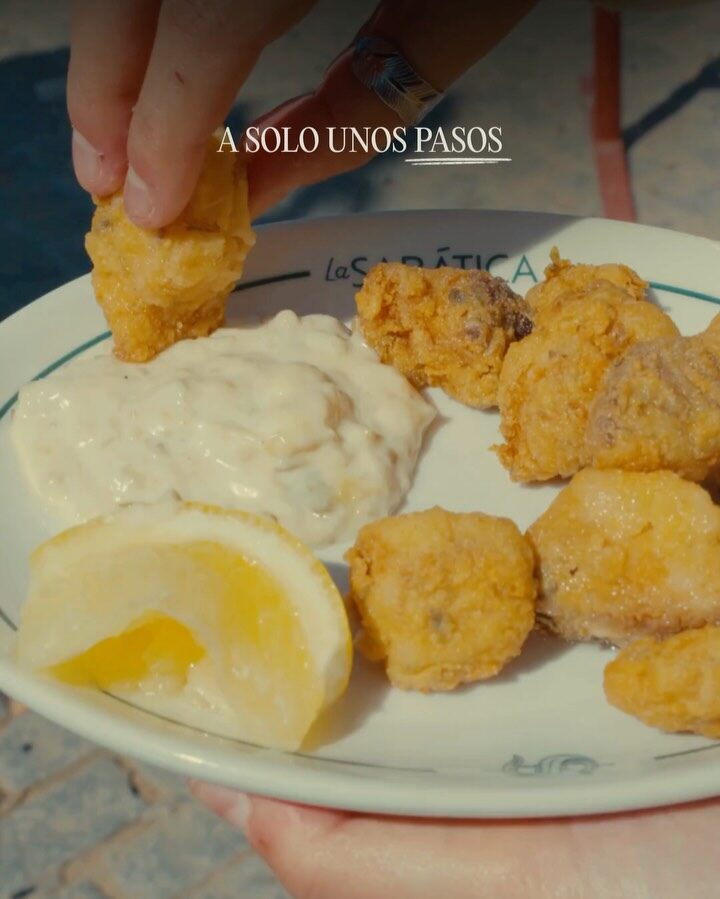 Instagram post from lasabatica_sevilla. This post is in position 4.